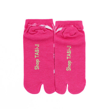 Back view of short pink Tabi Socks " Kamakura Daibutsu "