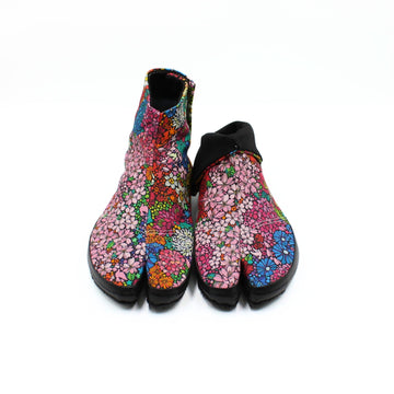 Front view of colors Tabi Shoes " BLOSSOM "