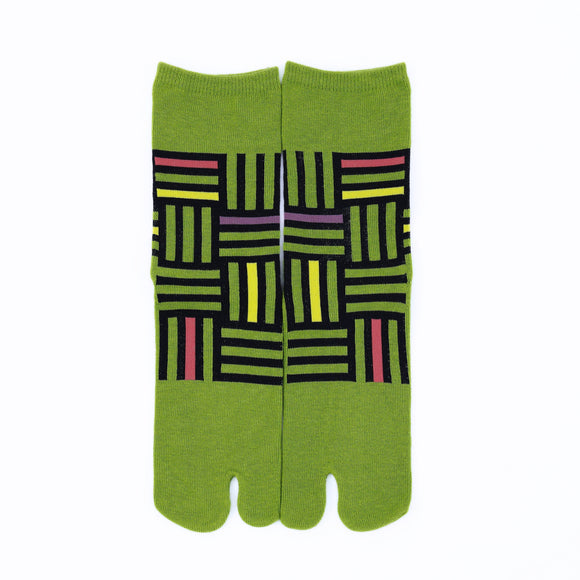 Front view of long green Tabi Socks " Sankuzushi "