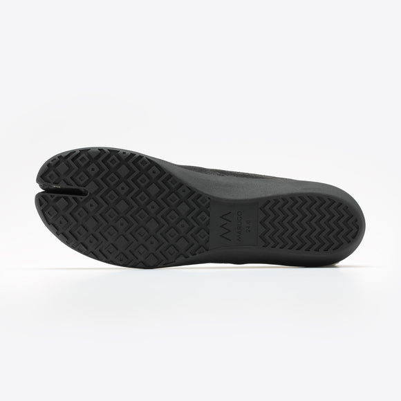 Outsole view of black Tabi Shoes " tabiRela MARY "