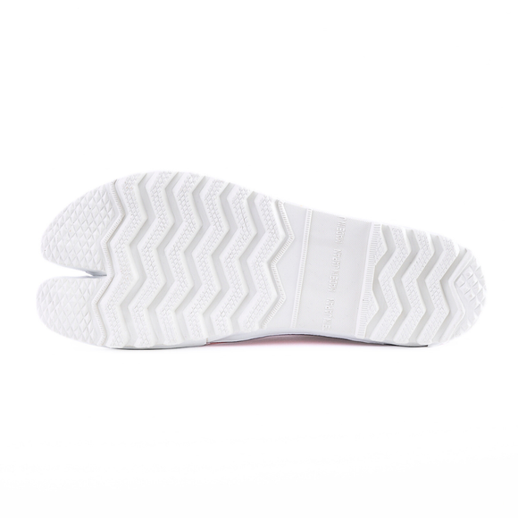 Outsole view of denim Tabi Shoes " YUI "
