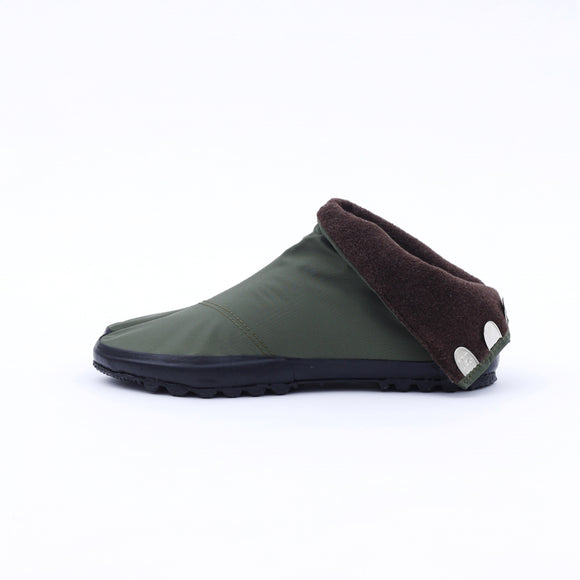 Left side of khaki Tabi Shoes " U-ten x FLEECE "