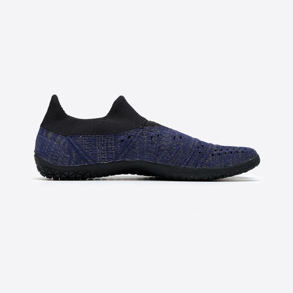 Right side of zebra navy Tabi Shoes " hitoe+"