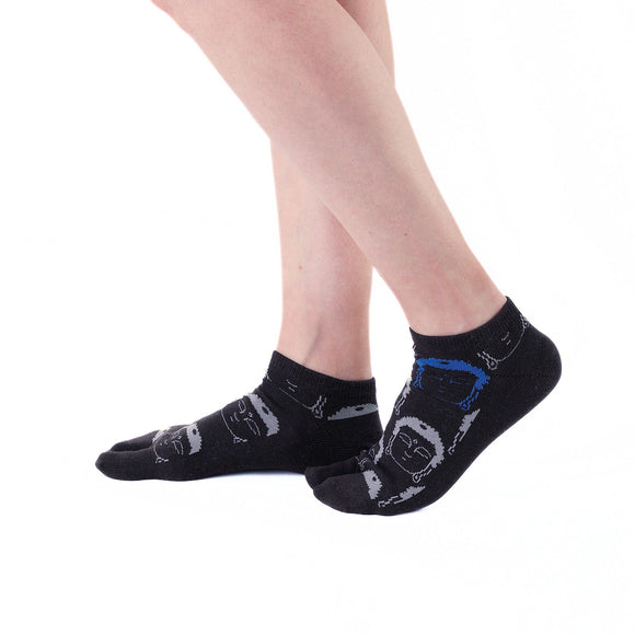 Person wearing long black Tabi Socks " Kamakura Daibutsu ", front view
