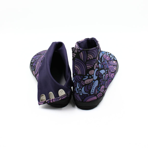 Back view of purple Tabi Shoes " UROKO "