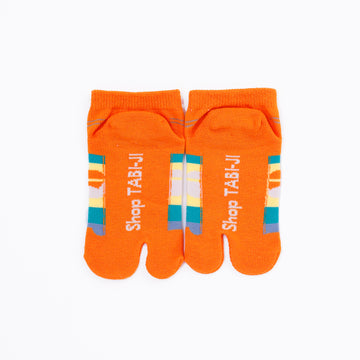 Back view of short orange Tabi Socks " Densha "– children's size