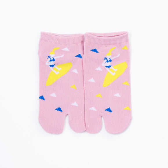 Front view of short pink Tabi Socks " Surfer "– children's size