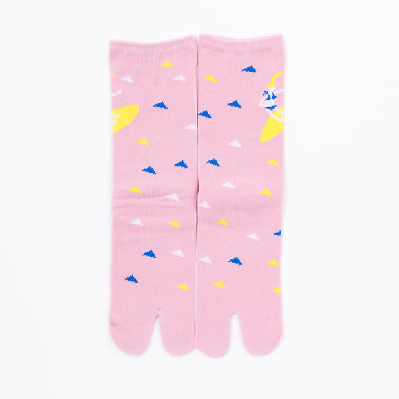 Front view of long pink Tabi Socks " Surfer "