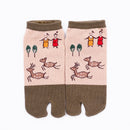 Front view of short green Tabi Socks " Nara-e "