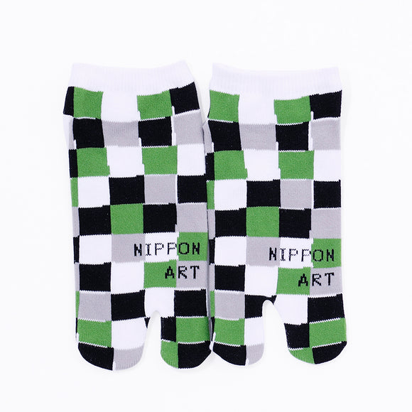 Front view of short black Tabi Socks " Chigiri-e "