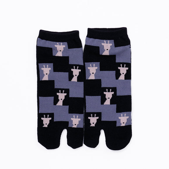 Front view of short black Tabi Socks "Shika Nozoku"