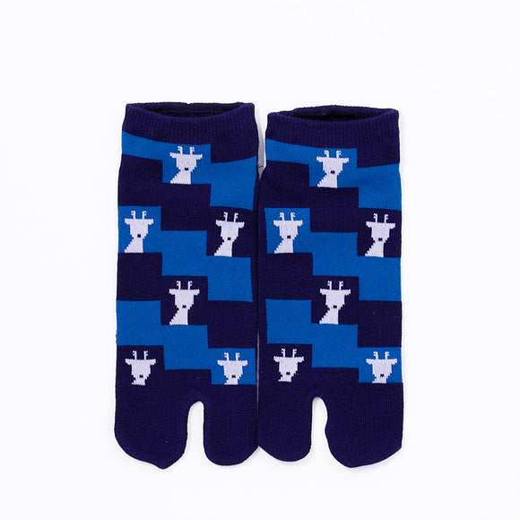 Front view of short blue Tabi Socks "Shika Nozoku"