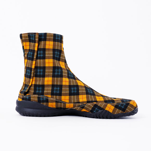 Right side of yellow Tabi Shoes " CHEKER "