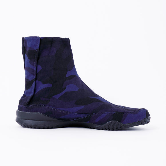 Right side of navy Tabi Shoes " MEISAI "