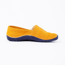Right side of Tsuki Tabi Shoes " tabiRela "