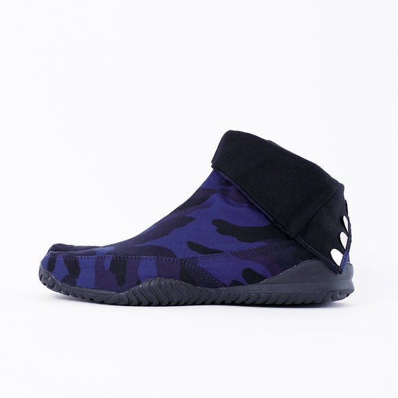 Left side of navy Tabi Shoes " MEISAI "