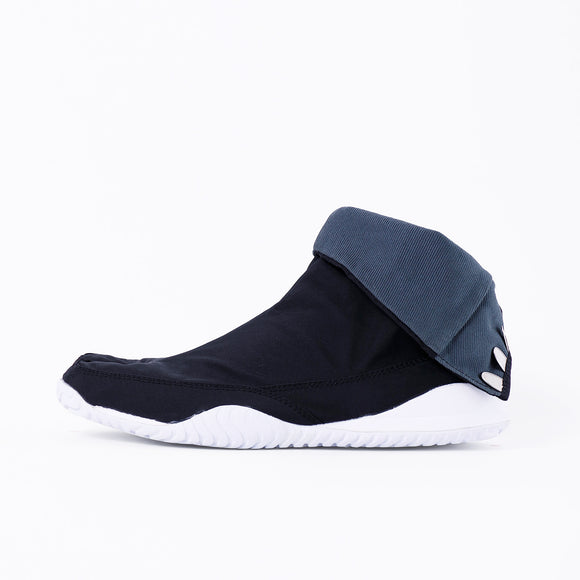 Left side of black Tabi Shoes " RAIN "