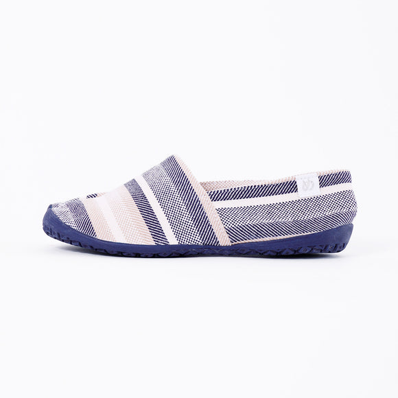 Left side of Umi Tabi Shoes " tabiRela "