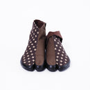 Front view of brown Tabi Shoes "PLANET"
