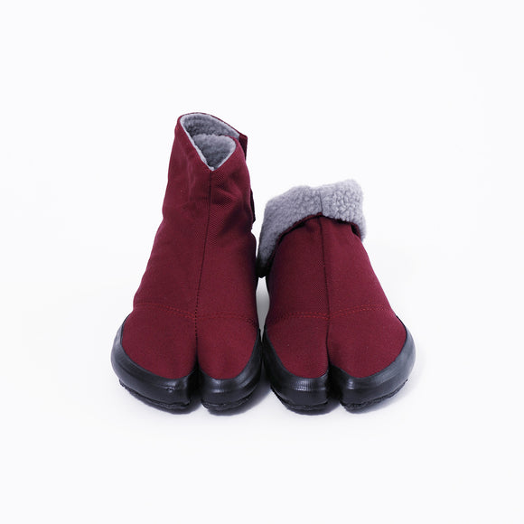 Front view of Dark Red×Gray Tabi Shoes " FLEECE "