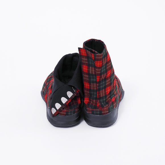 Back view of red Tabi Shoes " CHEKER "