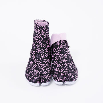 Front view of pink Tabi Shoes " UME "