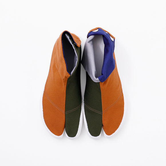 Top view of Earth Tabi Shoes " QUATRO "