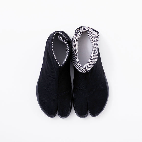 Top view of black Tabi Shoes " KAMON "